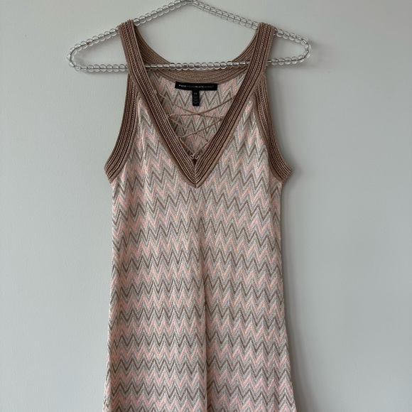 White House Black Market Stunning Pink & Gold Tank Blouse NWOT - Picture 8 of 8